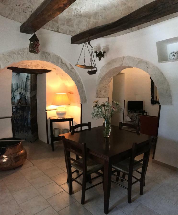 Вилла Trulli Domus Petra Альберобелло Экстерьер фото